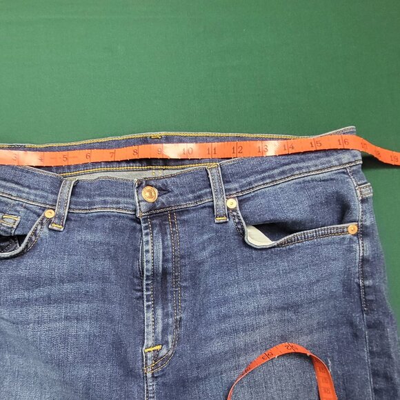 7 for all Mankind High Waist Gwenevere style jeans EUC size 32 with stretch - Picture 7 of 9
